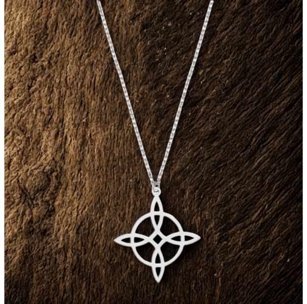 Collier Nœud de Sorcière Argenté – Protection, Énergie et Mystère