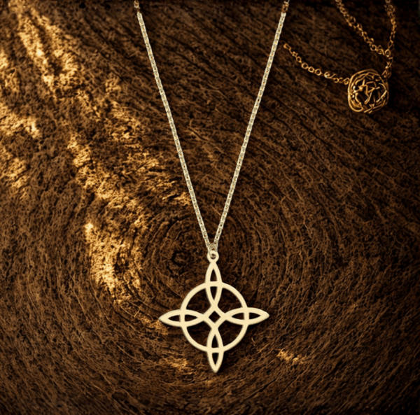 Collier Nœud de Sorcière Doré – Protection, Énergie et Mystère