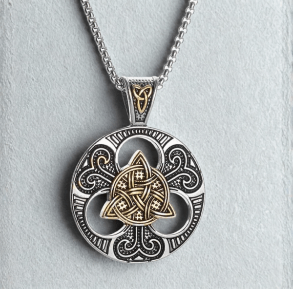 Collier Trilobé Celtique