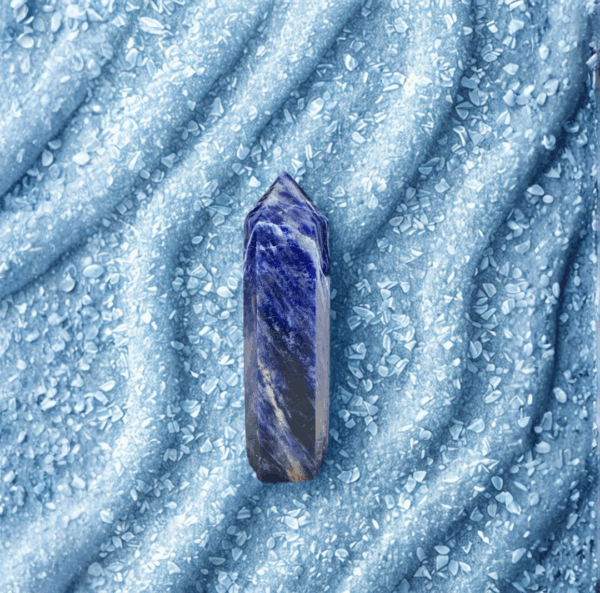 Pointe de Sodalite Naturelle – 7 à 8 cm